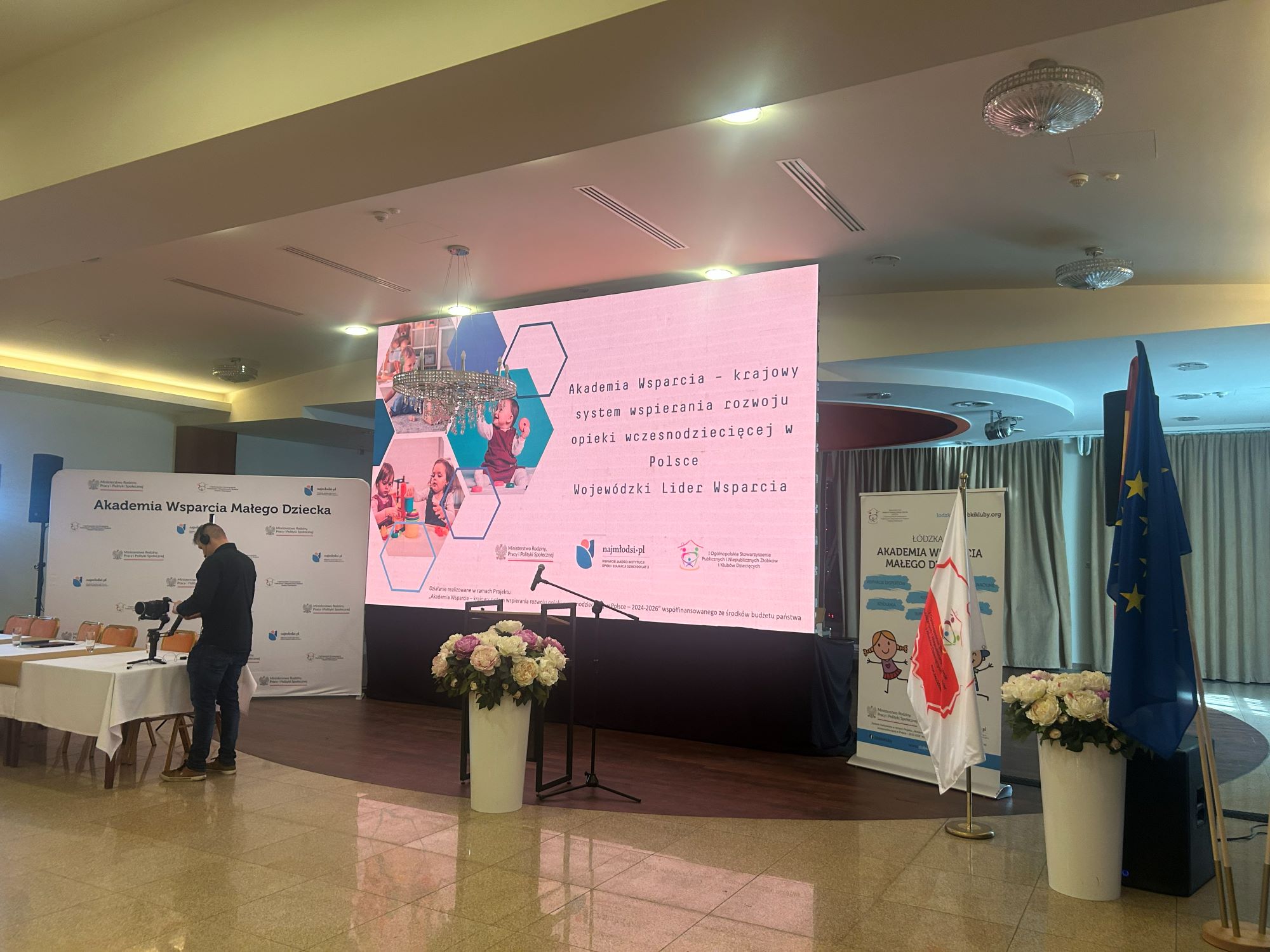 Realizacja konferencji z ekranem LED