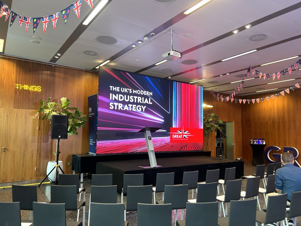 Ekran LED i nagłośnienie na konferencji
